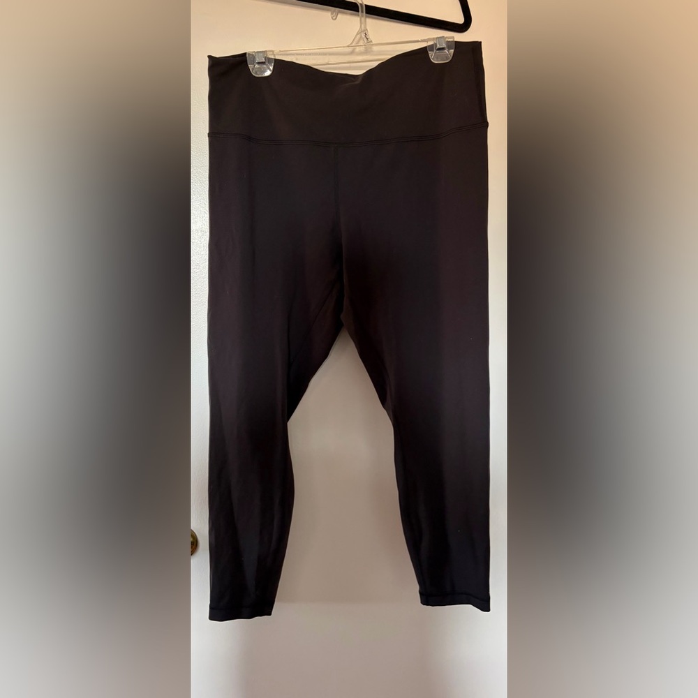 EUC Lululemon Wundertrain Leggings 25” black - 16